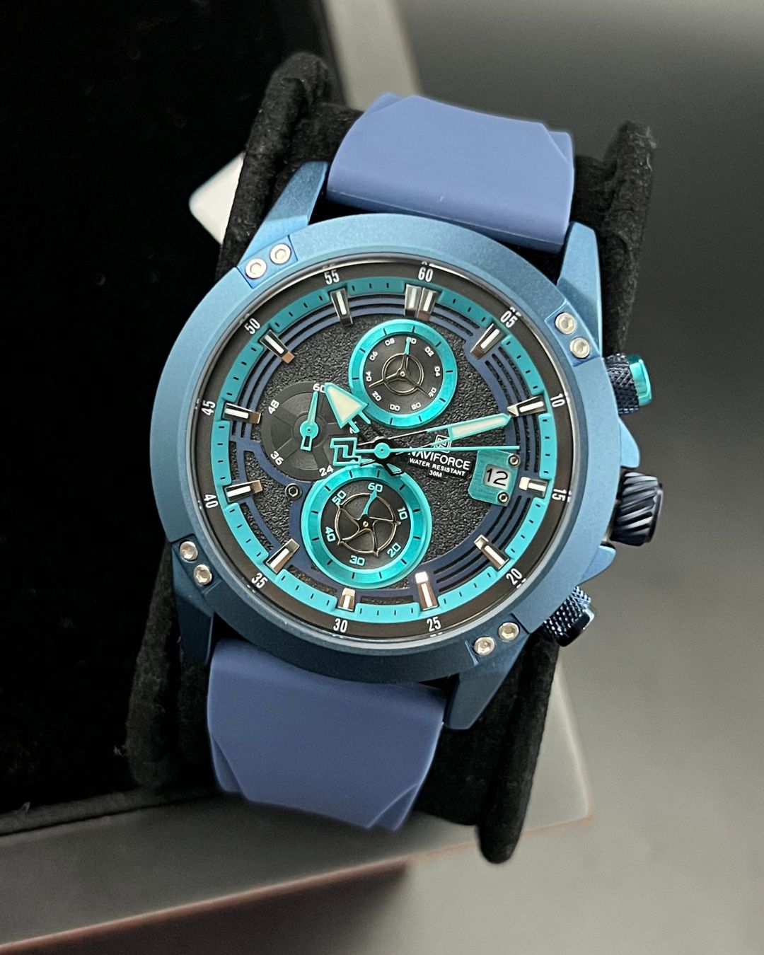 Naviforce NF8033H
