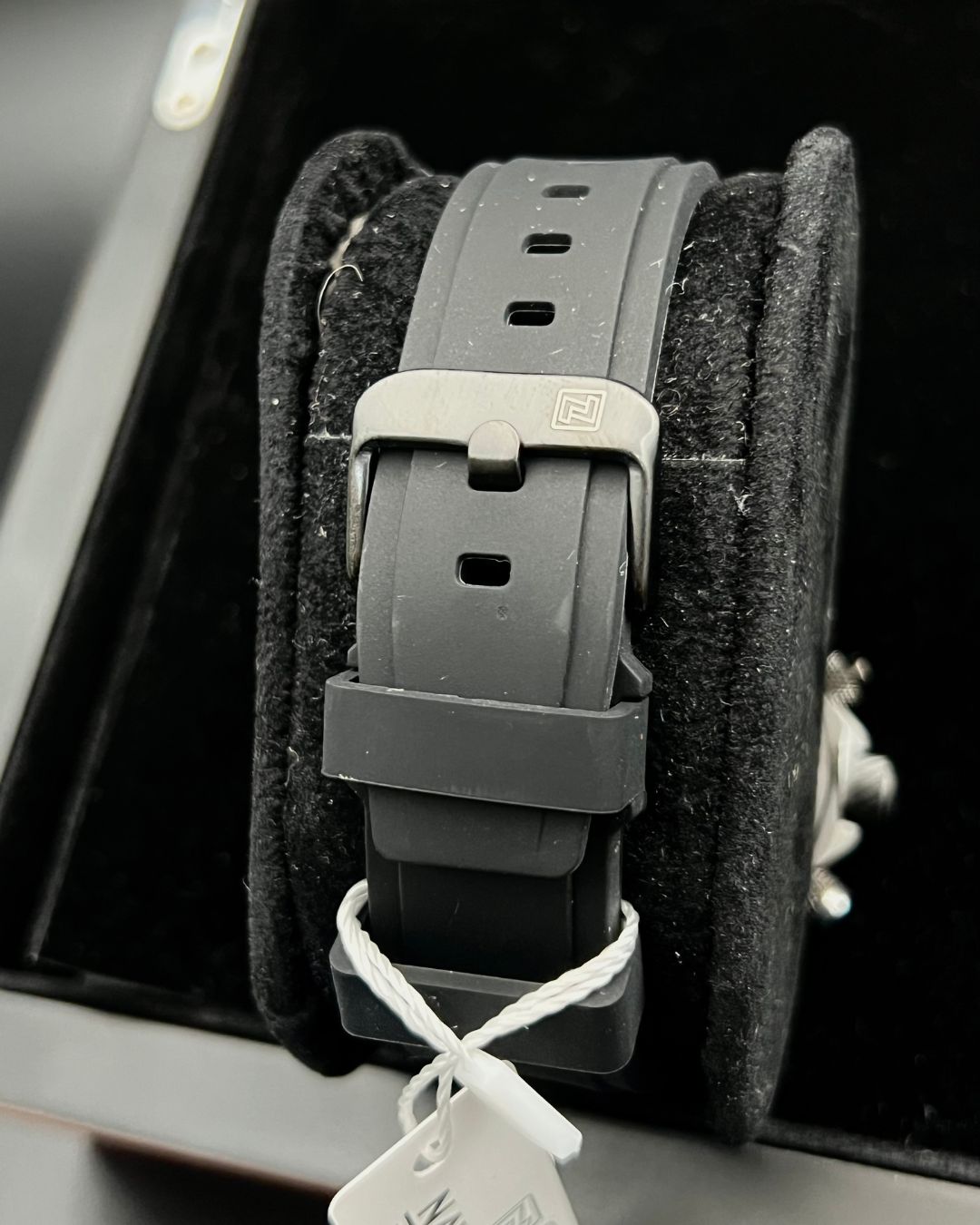Naviforce NF8033H
